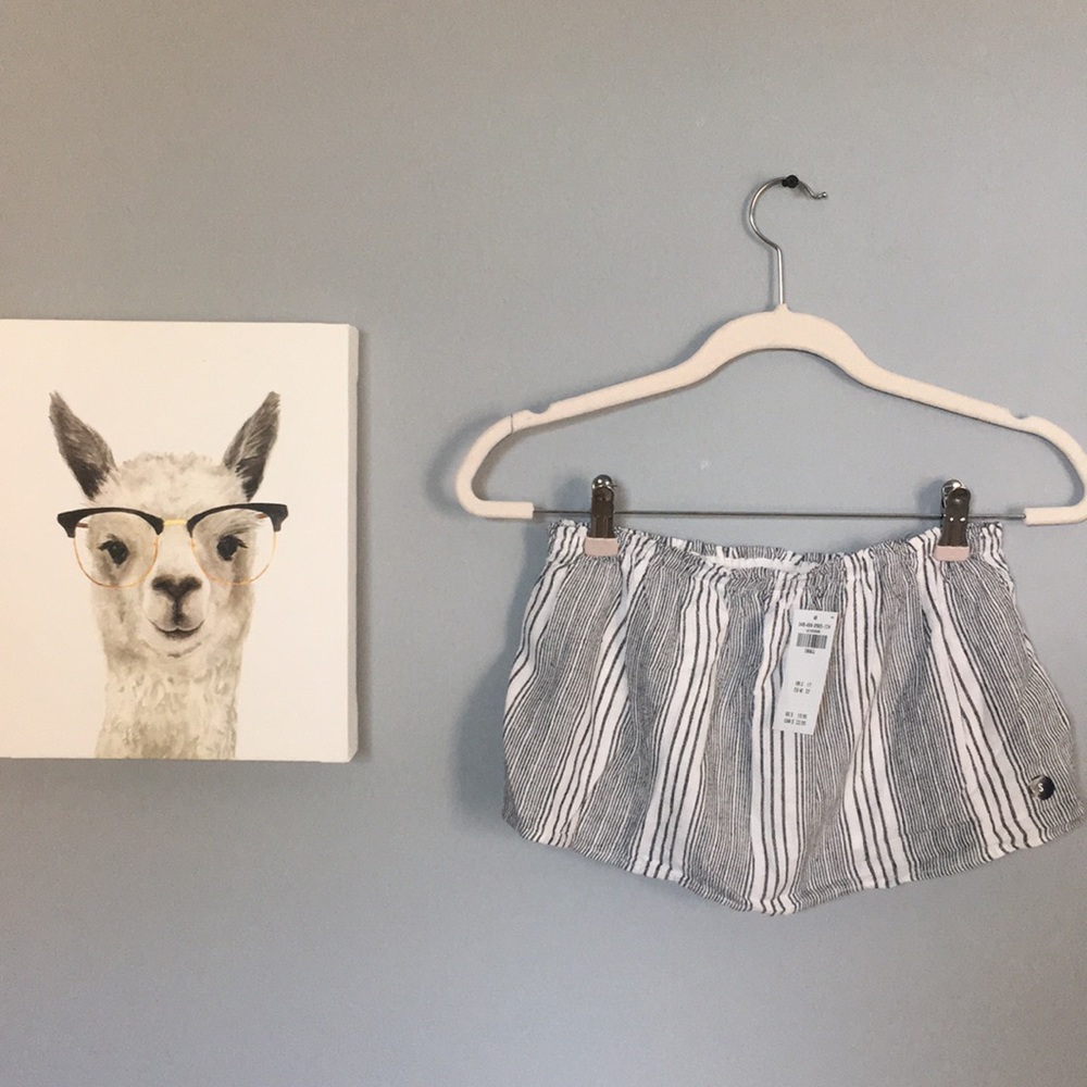 Hollister strapless crop top